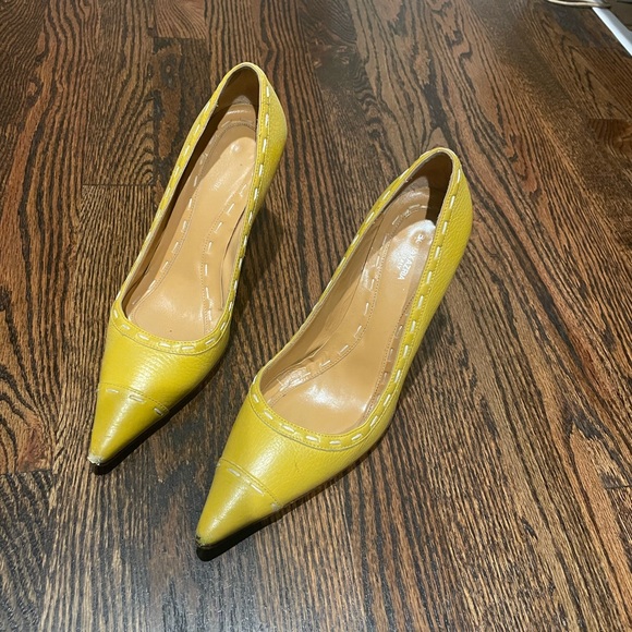 Sunshine yellow with white stitching details BCBG MaxAzaria leather 3.5” heels - Picture 3 of 3